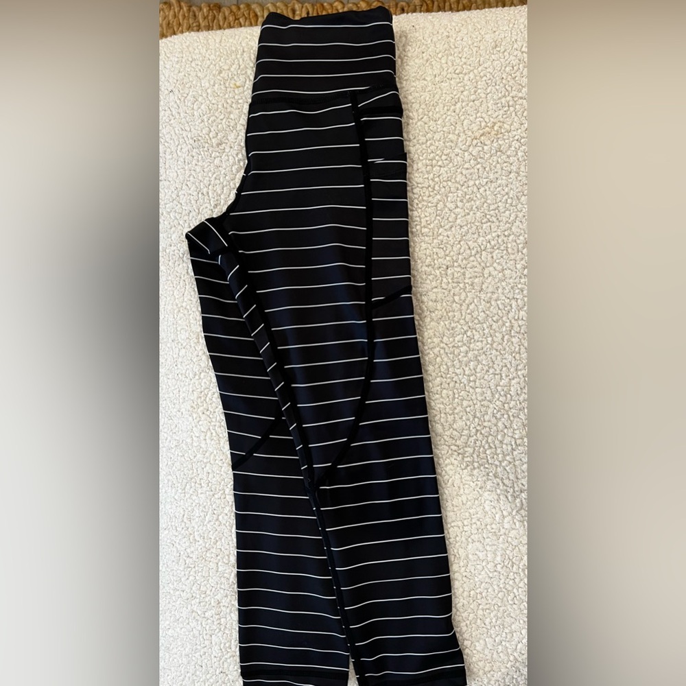 Zyia blk & White striped legging size 2